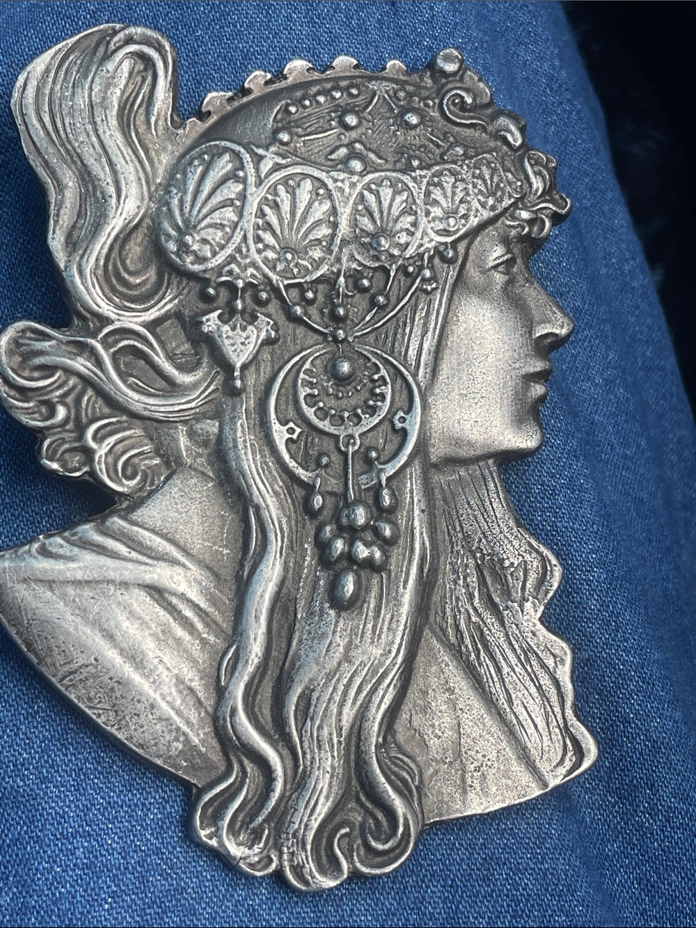 Silver-Tone Art Nouveau Woman Belt Buckle